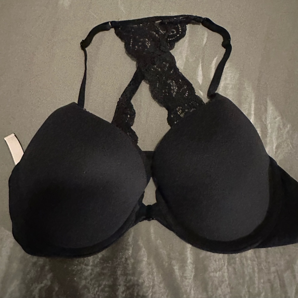 Victoria Secret Body By Victoria Push-Up bra 34C